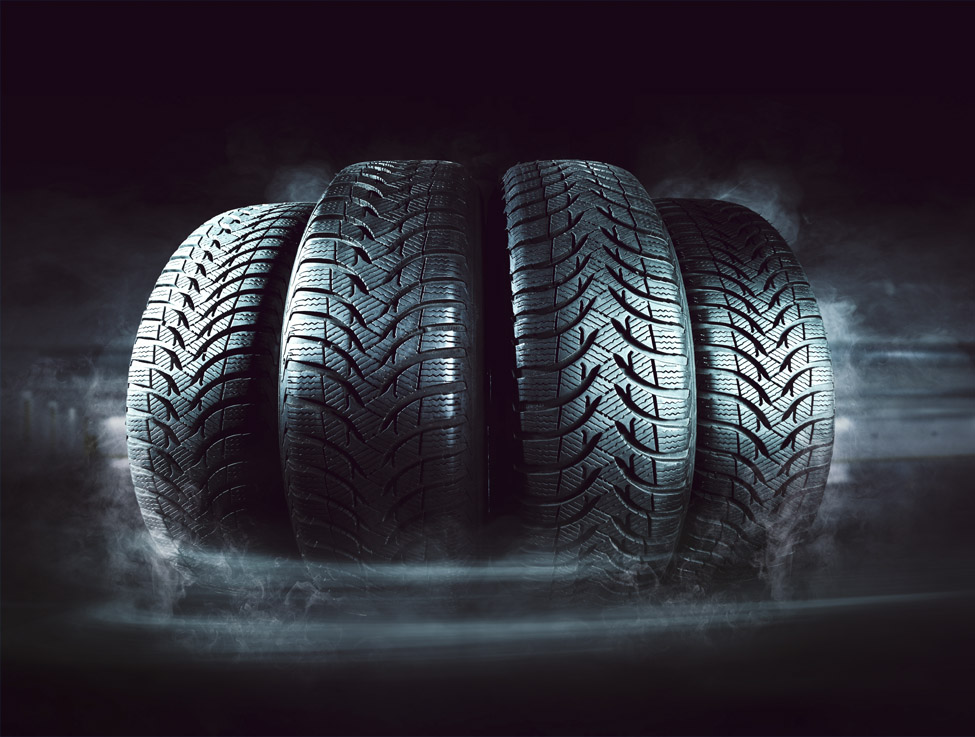 Los neumáticos juegan un papel fundamental en la experiencia de conducción. Asimismo, los neumáticos contribuyen a la seguridad en la conducción, prestando un excelente agarre sobre terrenos secos y sobre mojados.