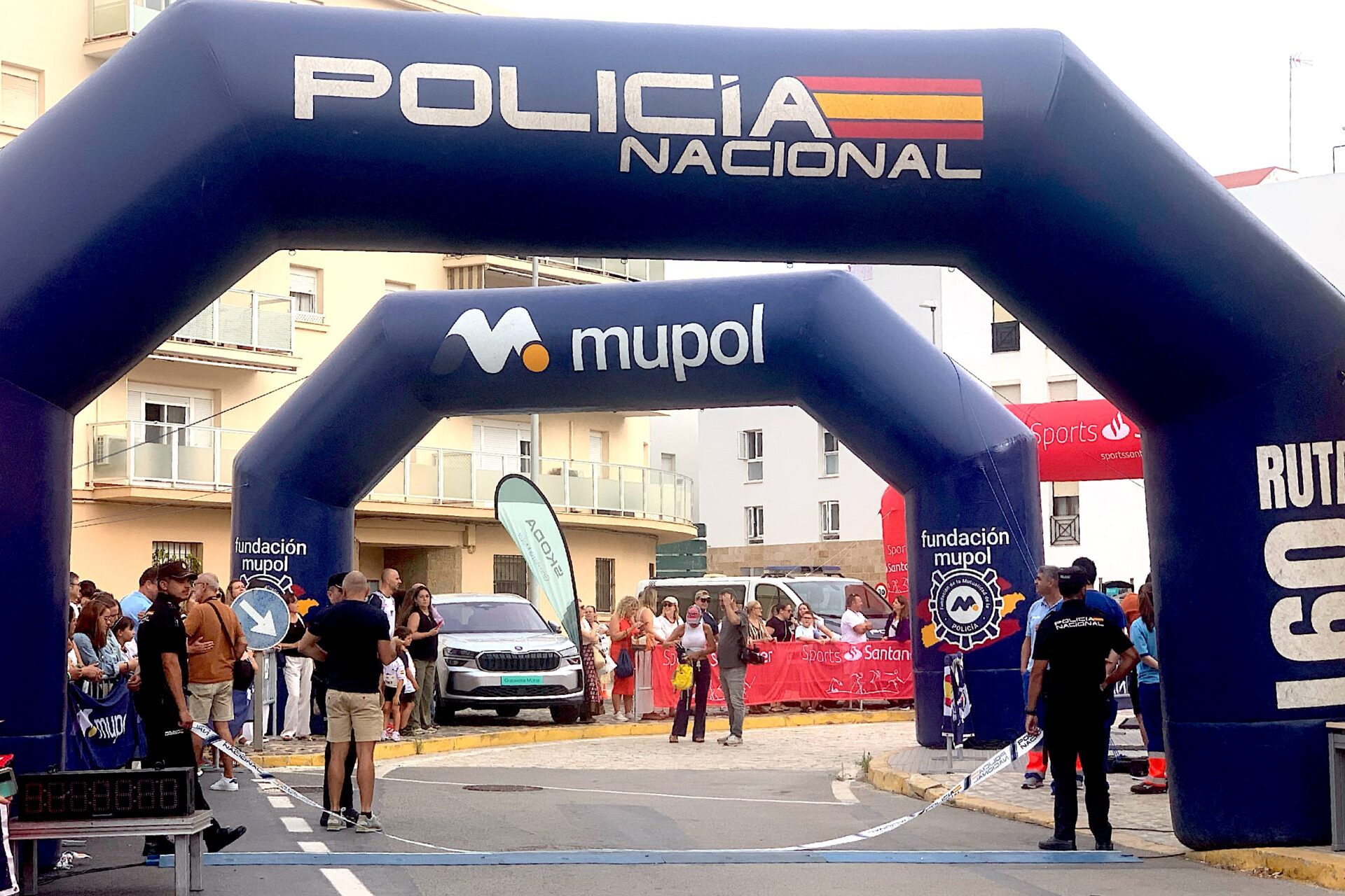 Grazalema Motor Škoda colabora con la Carrera Solidaria “Ruta 091 – Tacita de Plata” celebrada en Cádiz